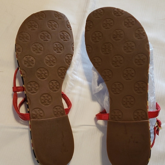 Tory Burch Red and Black Sandals with Geometric Design - Picture 3 of 4